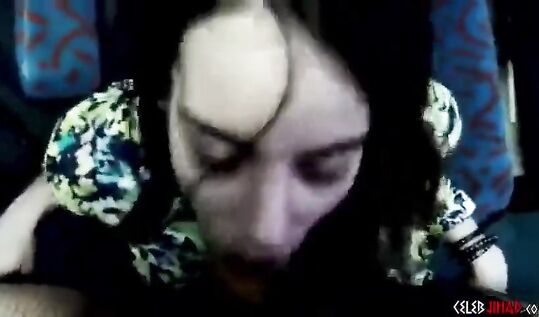 Слитое домашнее видео Билли Айлиш отсос и трах в киску