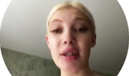 Бухая блогерша Юлия Финесс матерится под кайфом и показывает жопу