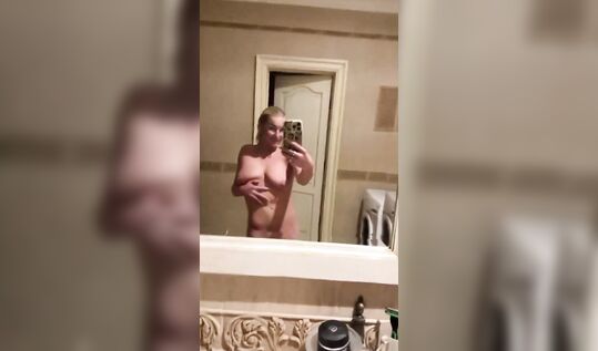 Бухая голая балерина Анастасия Волочкова собирается в баню и снимает видео Джигурде а он слил его в сеть