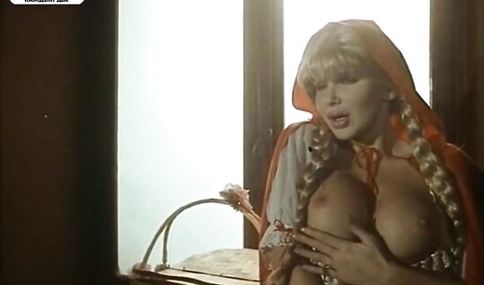 Порно фильм "Красная шапочка" с русским переводом и морем спермы