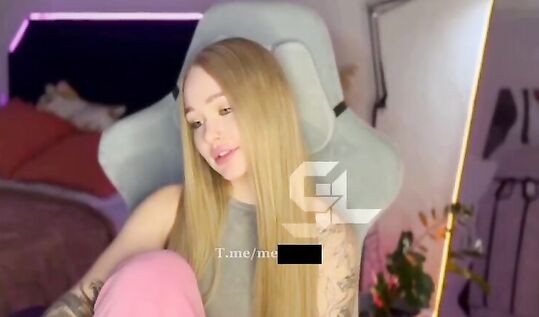 "Давай за пол ляма!" Меллстрой разводит телку показать сиськи за пол ляма