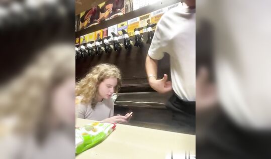 "Камиль, снимай трусы!" трансляция из пивнушки, телка сосет член парню и показывает пизду в прямом эфире за прилавком