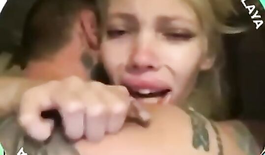 Паша техник трахает обдолбанную наркоманку Юлию Финесс