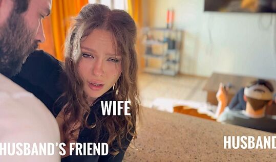 Измена жены с другом: анальный кремпай, пока муж-куколд в VR-очках!